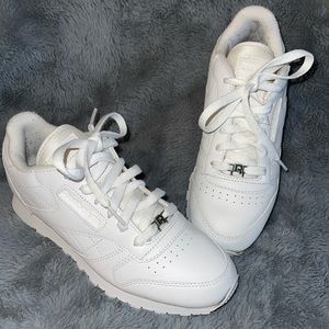White Reebok classics , size 3 1/2 kids